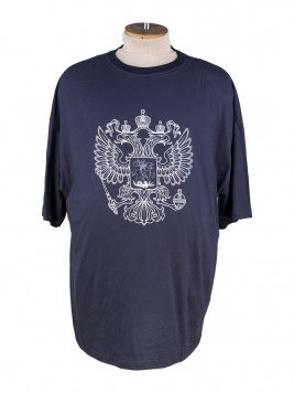 Темно- синяя футболка большого размера с принтом герб россии